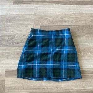 Aritzia Skirt!!